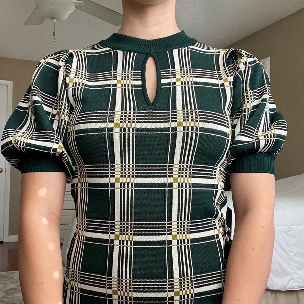 NWT New York & Company plaid puff sleeve dress - Picture 3 of 5
